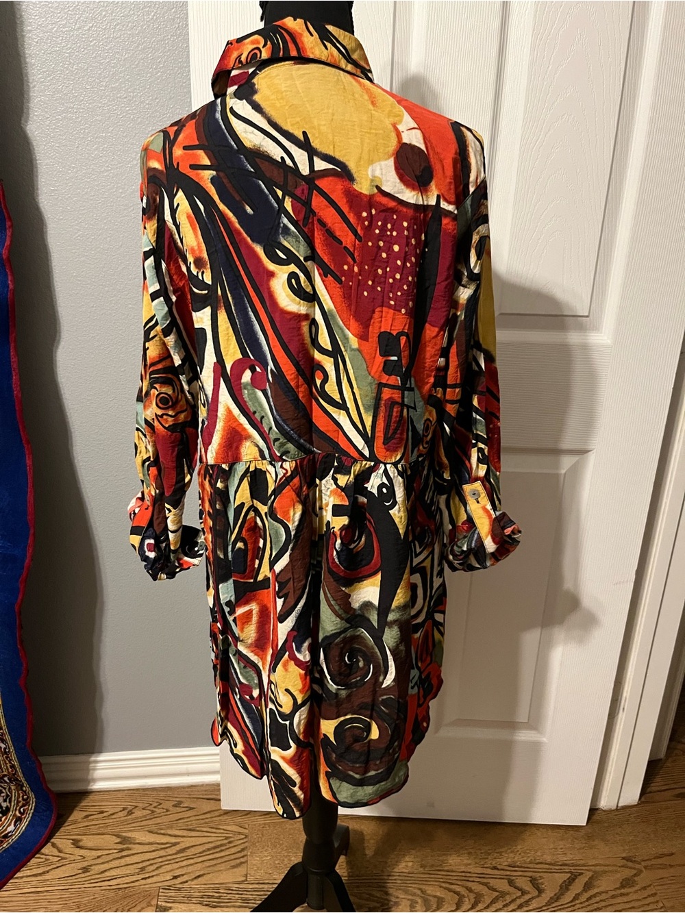 Abstract Print Long-Sleeve Button-Down Tunic - Picture 2 of 4